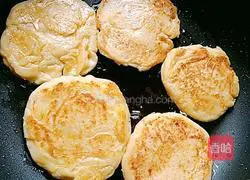 How to make potato egg pancakes Illustration 5