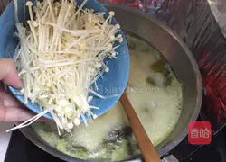 Illustration of how to make sauerkraut and fattened beef 3