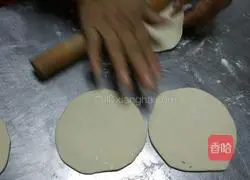 Illustration of making fried buns 6