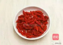 Illustration of the entry-level dessert peach gum stewed with white fungus 3