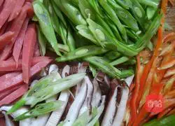 Illustration of how to make fried noodles 1