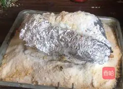 Illustration of how to make special salt-baked chicken 16