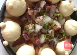 Illustration of how to make bear pizza 15