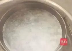 Illustration of making homemade cold noodles 9