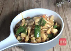 Illustration of how to make stir-fried diced chicken with king oyster mushrooms 17