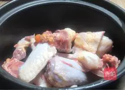 How to make peanut chicken soup Illustration 2