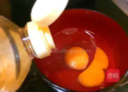 Illustration of how to make scrambled eggs with pepper 2