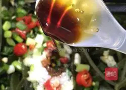 Illustration of how to make cold kelp shreds 9