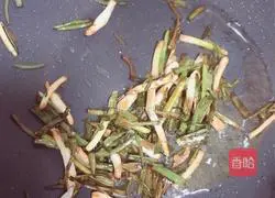 Illustration of how to make Kuaishou Scallion Noodles 3