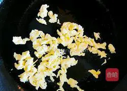 Illustration of how to make noodles if your baby loves to eat them.5