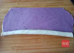 Illustration of how to make purple potato double-color rolls 7