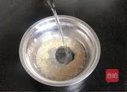 Illustration of one-time fermented cornmeal steamed buns 1