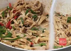 Illustration of Stir-fried Pork with Tofu Skin 18