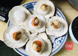 Simplified version of the recipe for steamed scallops with garlic vermicelli 6