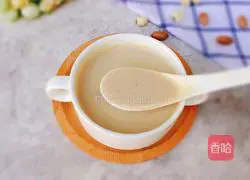 Illustration of how to make health-preserving red dates, peanuts and lotus seeds soy milk 9