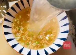 Illustration of how to make sour soup dumplings 7