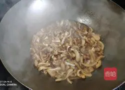 Illustration of how to make braised pig ears for children 6