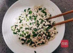 Illustration of how to make tofu rolls 9