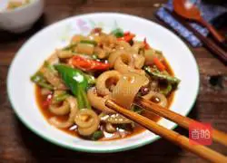 Illustration of home-style fried pork rinds 15