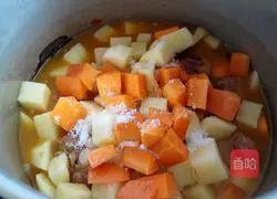 Illustration of how to cook pork ribs with potatoes 8