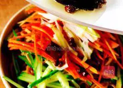 Illustration of how to make cold glutinous rice noodles 4