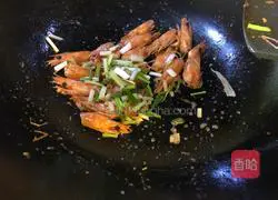 Illustration of how to make tomato, shrimp and tofu soup 8