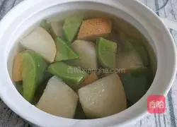 Illustration of how to make green radish and snow pear soup 15