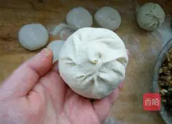 Illustration of how to make plain steamed buns 18