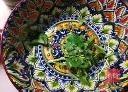 Illustration of how to make scallion oil scissor noodles 8