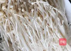 How to make Enoki Mushroom and Tofu Soup Illustration 1