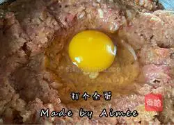 Illustration of how to make grilled buns with sauerkraut and beef 2