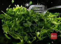 Illustration of how to make spicy shredded pork 4