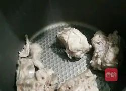 Black corn pork bone soup recipe 3