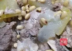 Illustration of how to make big bone winter melon and soybean soup 6