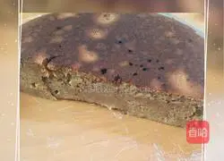 Illustration of how to make rice cooker red date mud cake 11