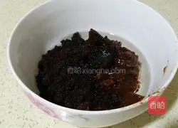 Illustration of how to make brown sugar jujube paste 4