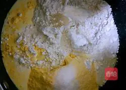 Illustration of how to make milk-flavored cornmeal pancakes (coarse grains) 3