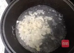 Illustration of how to make tomato and egg fried noodles 5