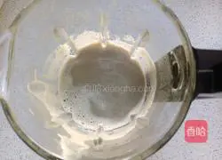 Illustration of making red dates and black bean soy milk 5