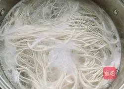 Illustration of how to make tomato and egg fried noodles 5