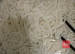 Illustration of how to make vegetarian fried noodles 5