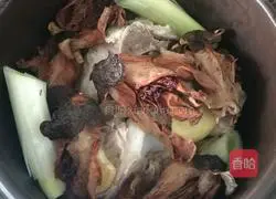 Kapok Pork Bone Soup Recipe Illustration 9