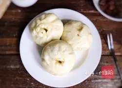 Illustration of how to make stuffed buns with lotus root and pickled cabbage 20