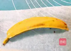 Illustration of how to make imitation banana steamed buns 13