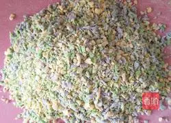 Illustration of the baby version of vegetable grain noodles 7