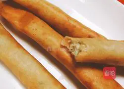 Illustration of how to make cabbage, mushroom and spring rolls 3