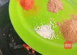 Illustration of how to make spicy protein meat 5