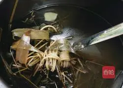 Illustration of how to make hot soup for babies having nightmares 2