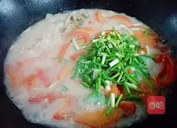 Tomato crucian carp soup Illustration of how to do it 7
