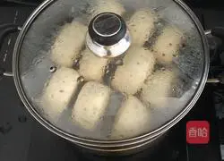 Illustration of how to make red date steamed buns 4